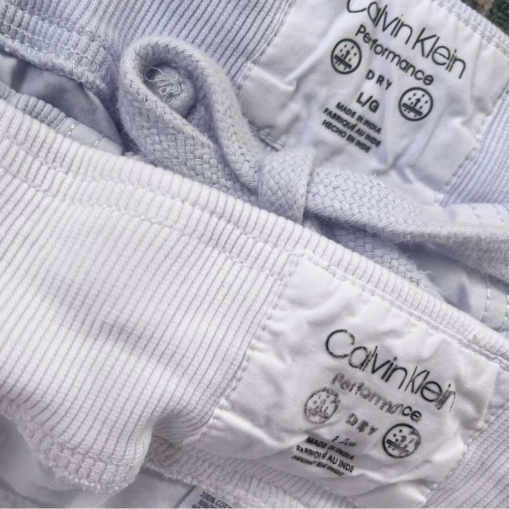 Calvin Klein Performance Convertible Poplin Capri Pants in White & Periwinkle - Picture 12 of 14